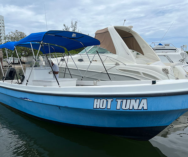 Panga fishing charters in Cancun and Isla Mujeres